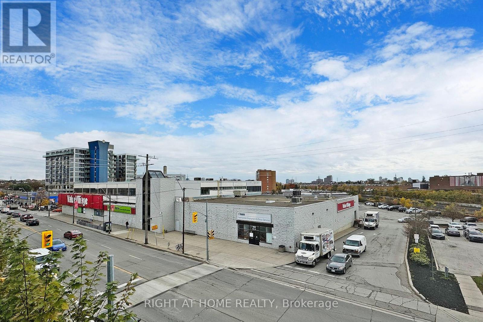 14 - 630 Rogers Road, Toronto, Ontario  M6M 0B4 - Photo 28 - W13141618