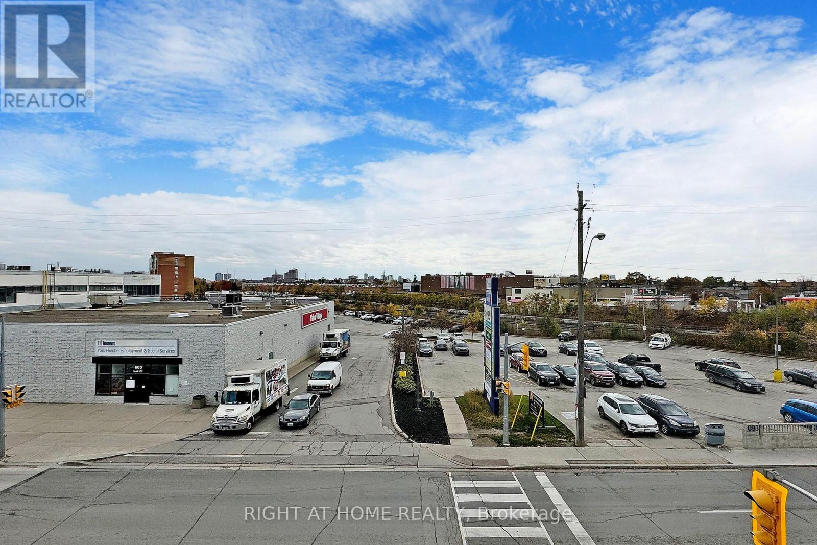 14 - 630 Rogers Road, Toronto, Ontario  M6M 0B4 - Photo 29 - W13141618