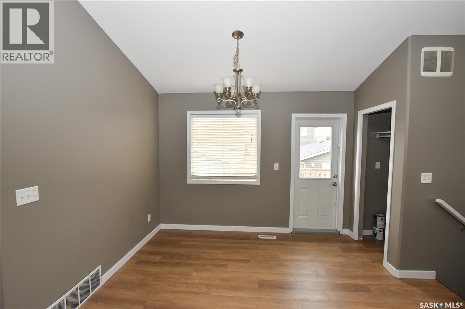 106 Geary Crescent, Saskatoon, Saskatchewan  S7R 0B8 - Photo 9 - SK036325