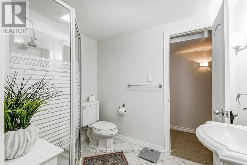 1279 Old English Lane, Oakville, Ontario  L6M 2P6 - Photo 43 - W13060534