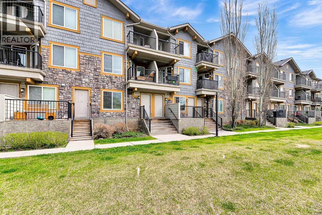 224 Mckenzie Towne Lane SE, Calgary, Alberta T2Z 0C4 - Photo 1 - A2286568