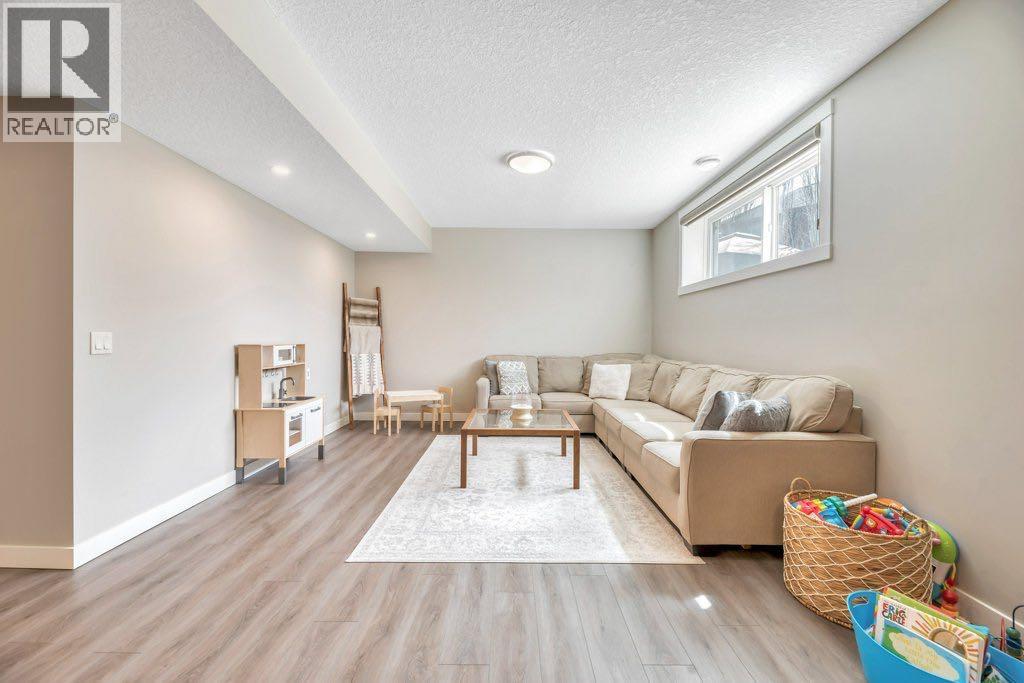 143 Stonemere Green, Chestermere, Alberta  T1X 0S2 - Photo 33 - A2305755