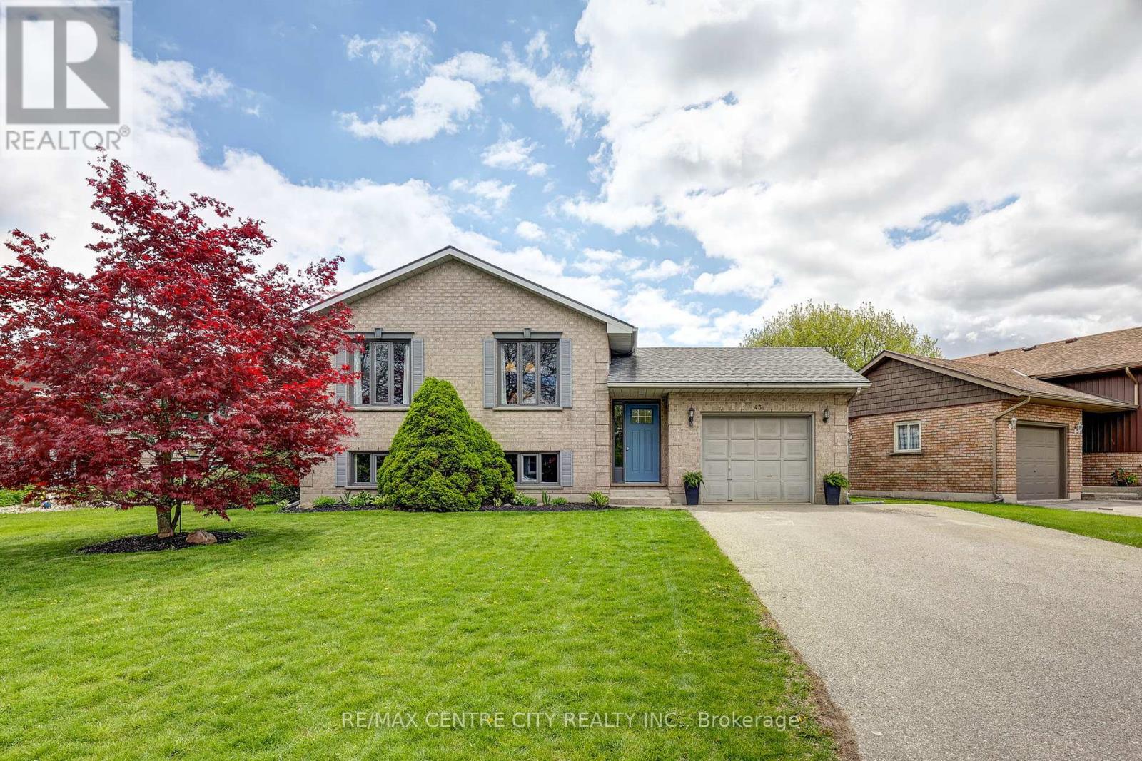 MLS# X13141644: 43 SINCLAIR CRESCENT, Aylmer, Canada