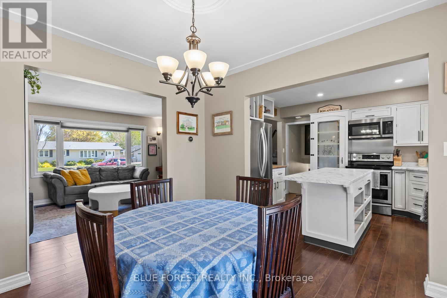 16 Dell Drive, Strathroy-Caradoc, Ontario  N7G 3N5 - Photo 10 - X13141706