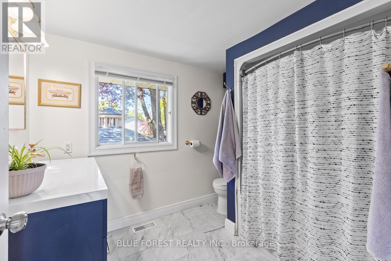 16 Dell Drive, Strathroy-Caradoc, Ontario  N7G 3N5 - Photo 22 - X13141706
