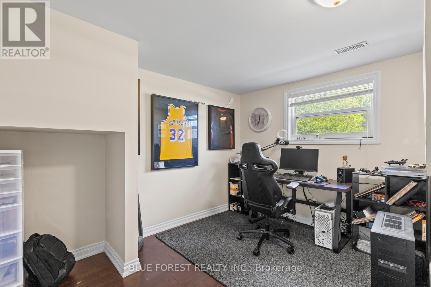 16 Dell Drive, Strathroy-Caradoc, Ontario  N7G 3N5 - Photo 27 - X13141706