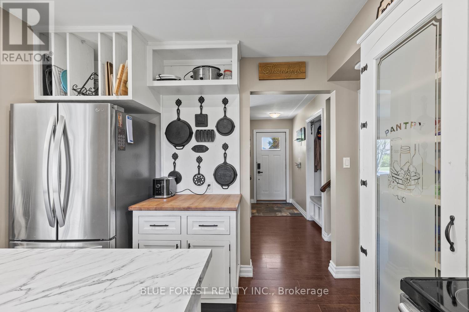 16 Dell Drive, Strathroy-Caradoc, Ontario  N7G 3N5 - Photo 8 - X13141706