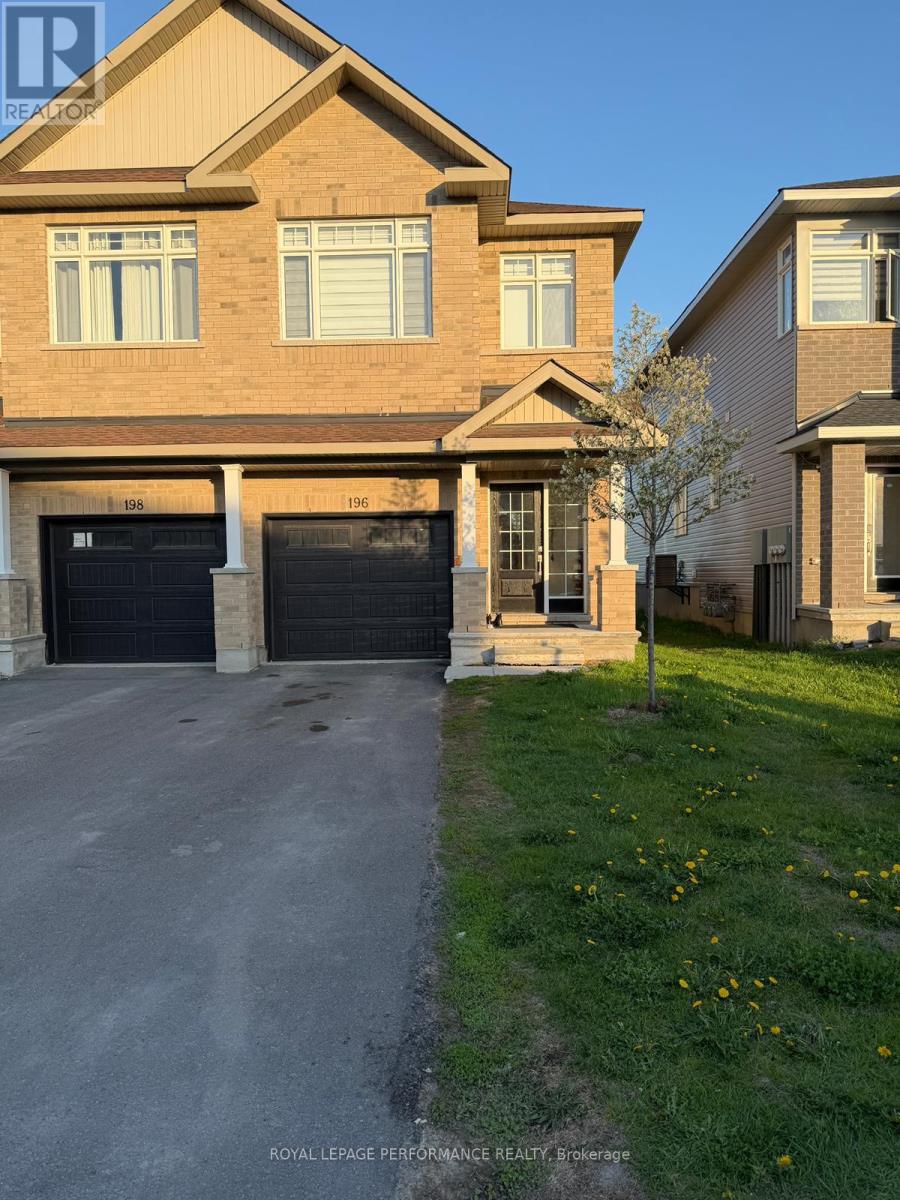 196 Hooper Street, Carleton Place, Ontario  K7C 0W2 - Photo 1 - X13141654