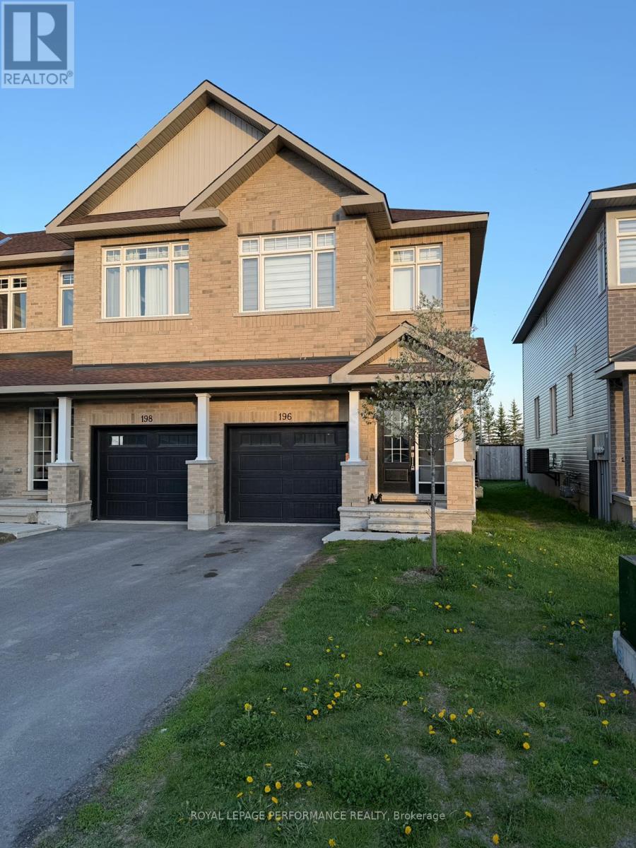 196 Hooper Street, Carleton Place, Ontario  K7C 0W2 - Photo 2 - X13141654