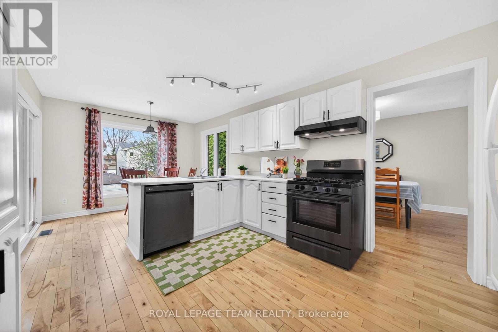 52 Drainie Drive, Ottawa, Ontario  K2L 3J9 - Photo 15 - X13141664