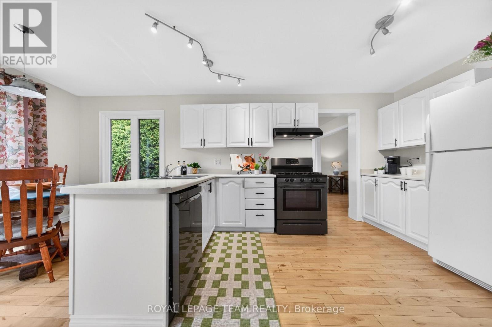 52 Drainie Drive, Ottawa, Ontario  K2L 3J9 - Photo 16 - X13141664