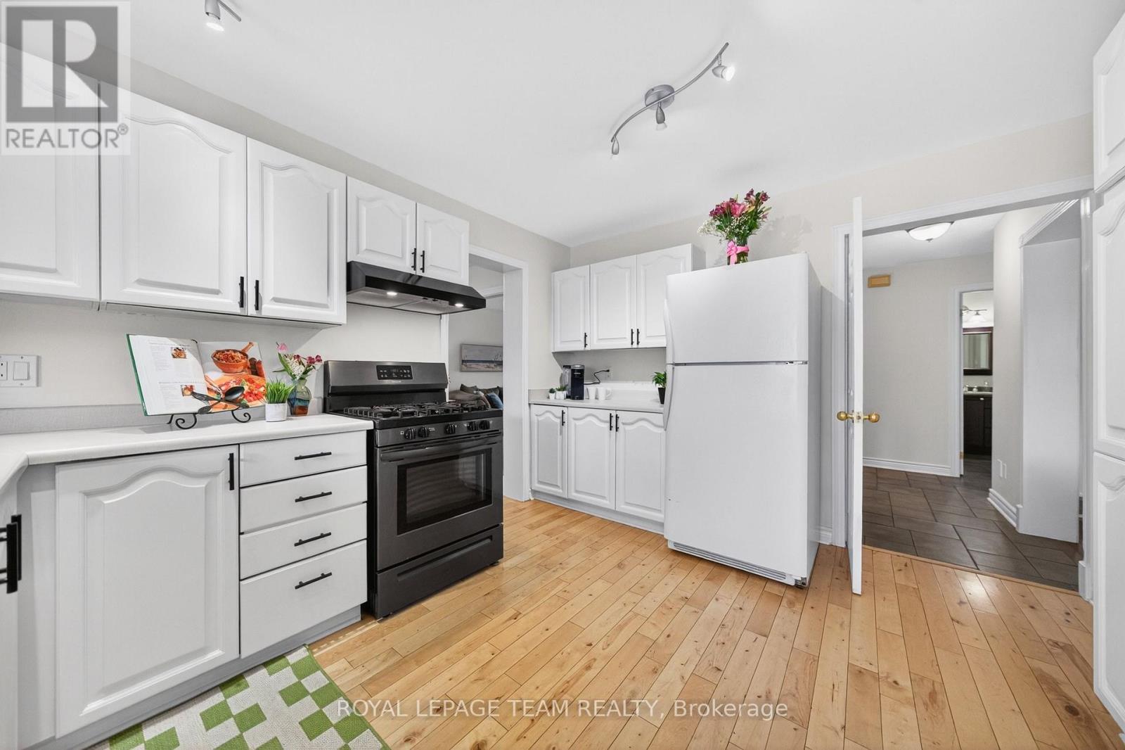 52 Drainie Drive, Ottawa, Ontario  K2L 3J9 - Photo 17 - X13141664