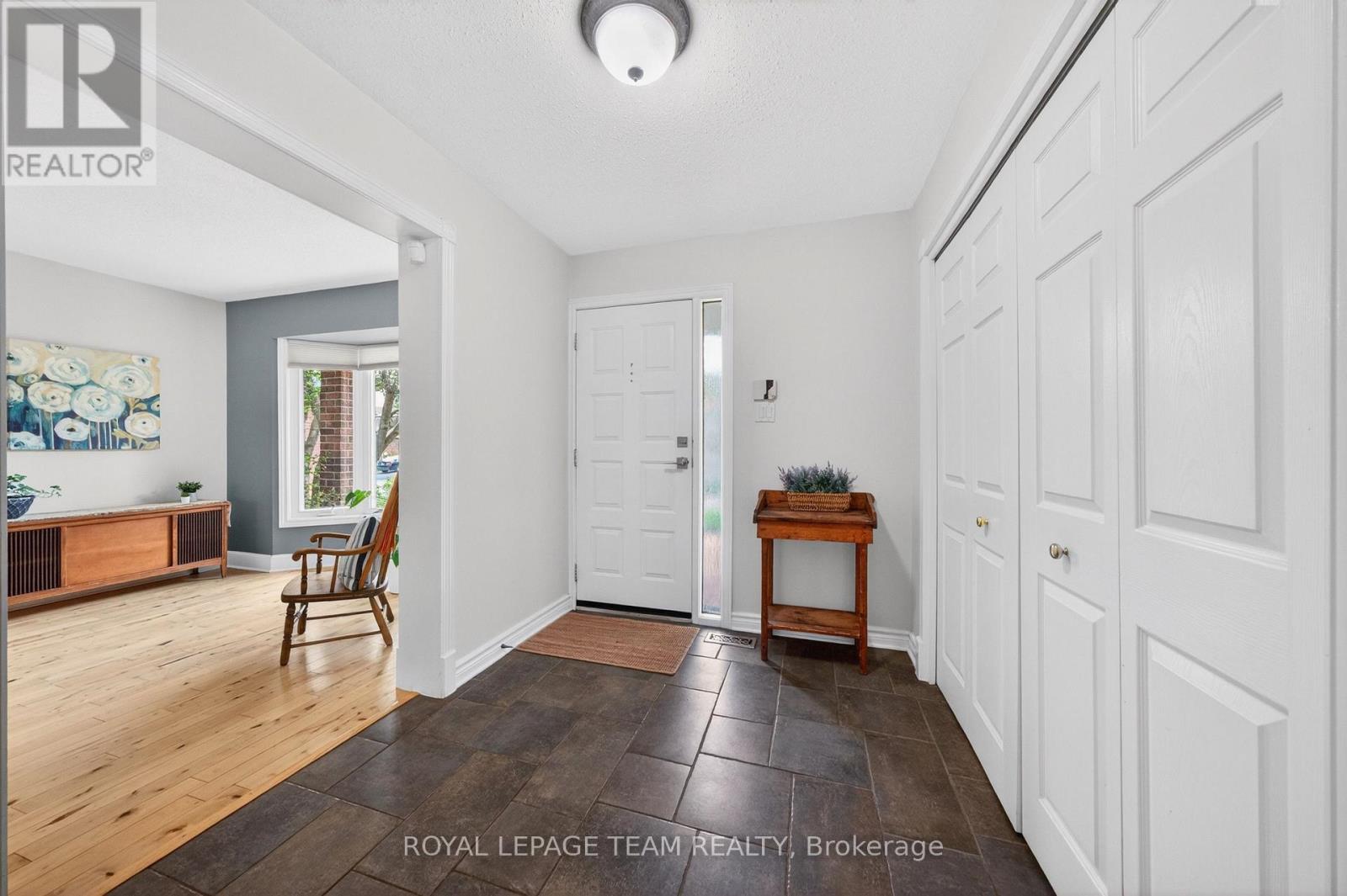 52 Drainie Drive, Ottawa, Ontario  K2L 3J9 - Photo 9 - X13141664
