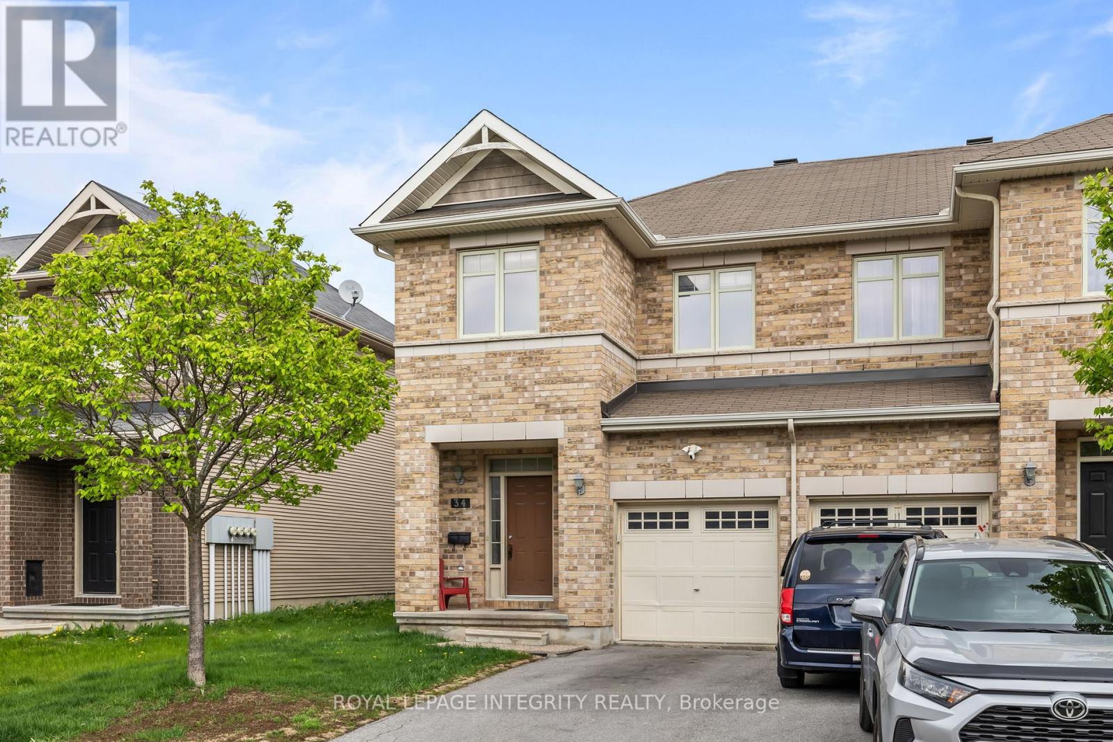 34 TORBEC AVENUE, Ottawa, Ontario