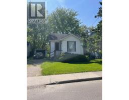 9 WATERLOO STREET, Woodstock, Ontario