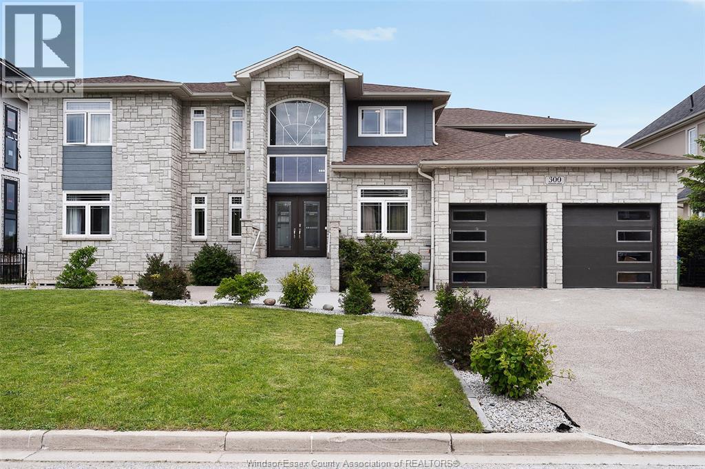 300 Shoreview Circle, Windsor, Ontario N8P 1M7 - Photo 2 - 26011352