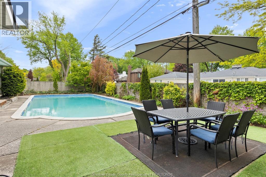 3521 Ouellette, Windsor, Ontario  N9E 3M3 - Photo 30 - 26011341