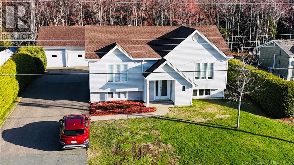 586 Rue Breau, Tracadie, New Brunswick  E1X 1B5 - Photo 3 - NB139490