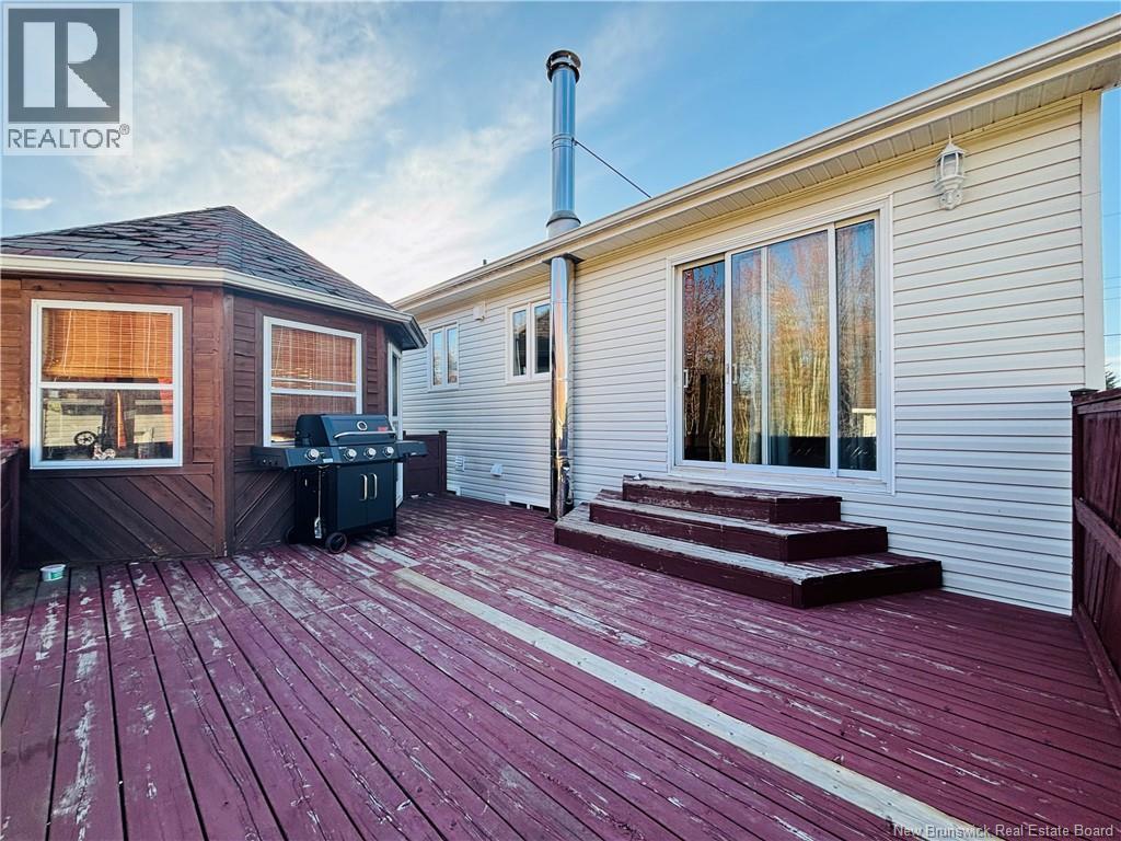 586 Rue Breau, Tracadie, New Brunswick  E1X 1B5 - Photo 35 - NB139490
