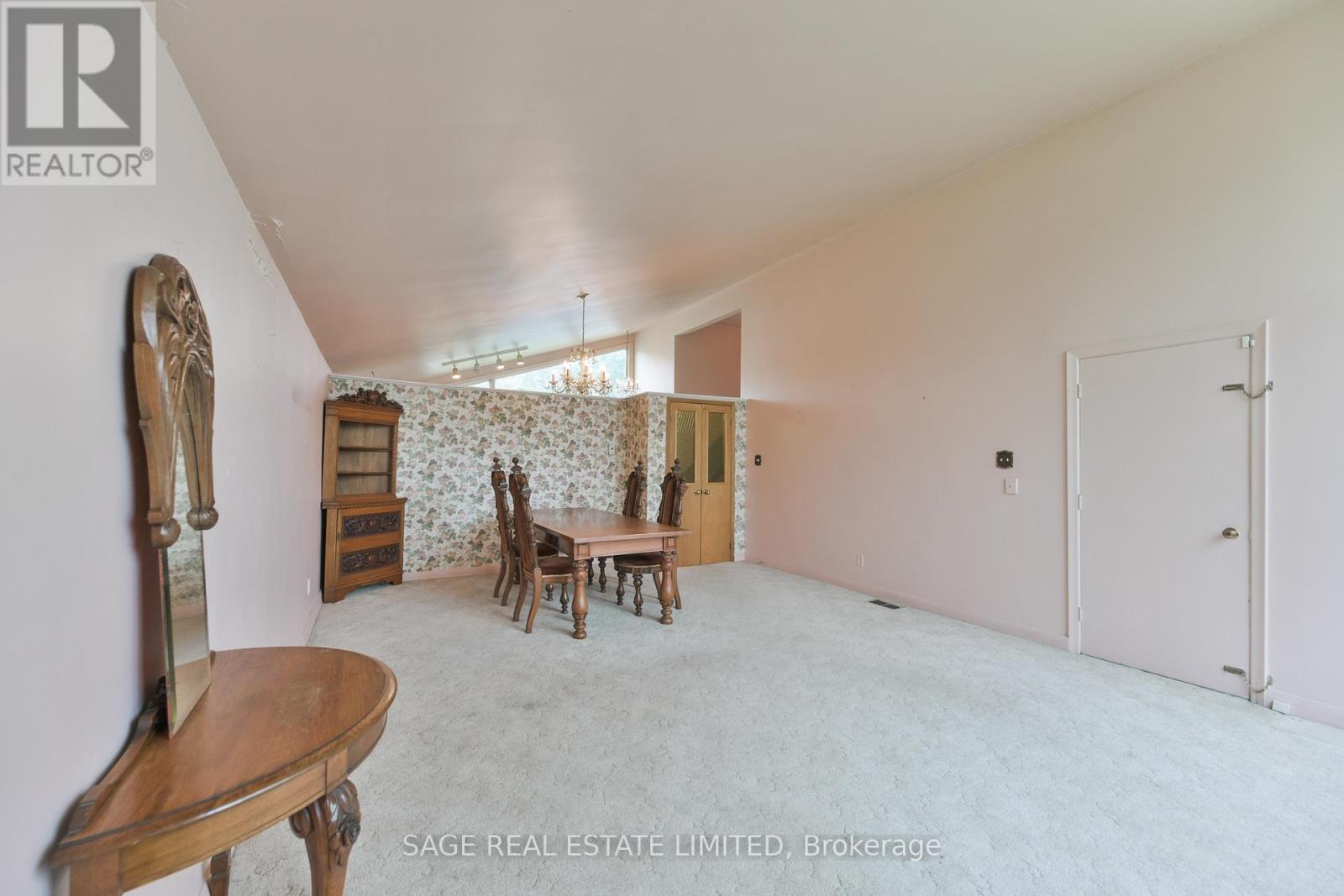 56 Grangemill Crescent, Toronto, Ontario  M3B 2J2 - Photo 10 - C13141696