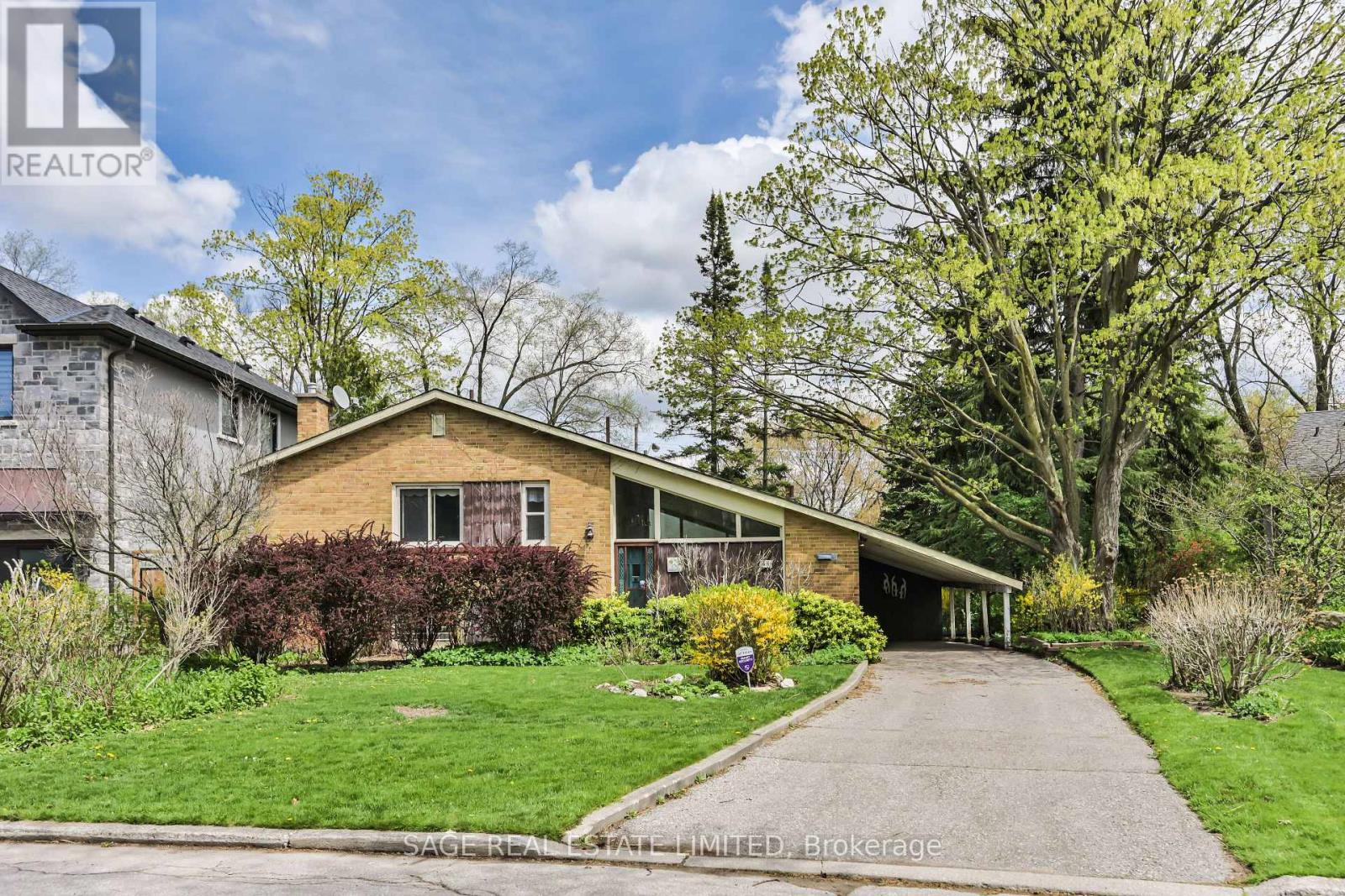 56 Grangemill Crescent, Toronto, Ontario  M3B 2J2 - Photo 2 - C13141696