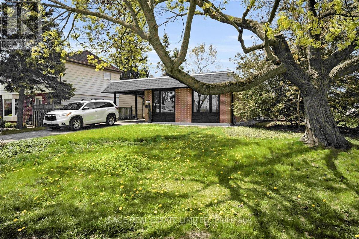 664 Breezy Drive, Pickering, Ontario  L1W 2X3 - Photo 1 - E13141694