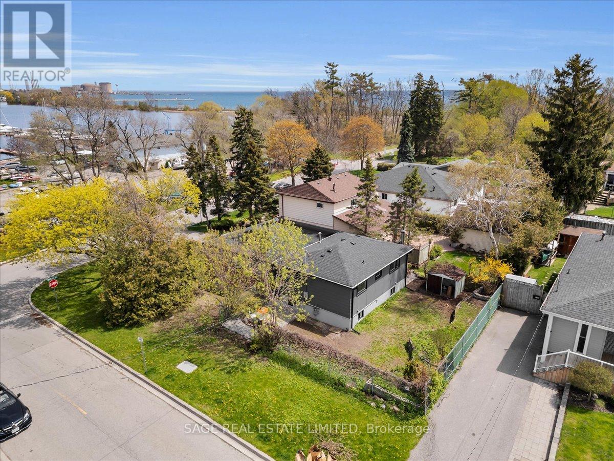 664 Breezy Drive, Pickering, Ontario  L1W 2X3 - Photo 23 - E13141694