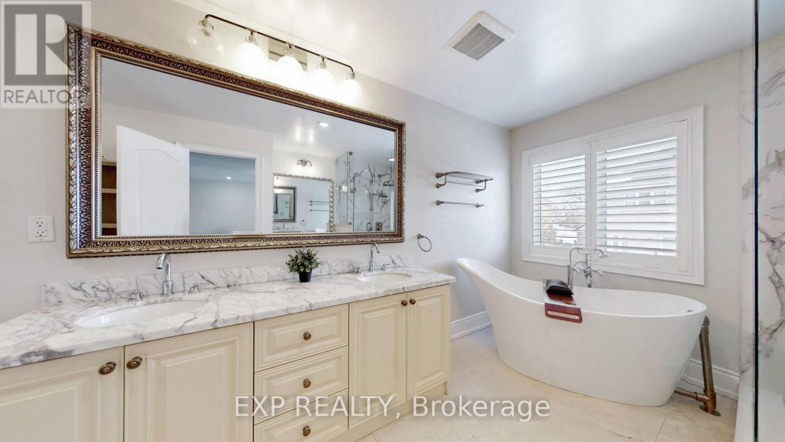 71 Golden Meadow Drive, Markham, Ontario  L6E 1E9 - Photo 26 - N13141674
