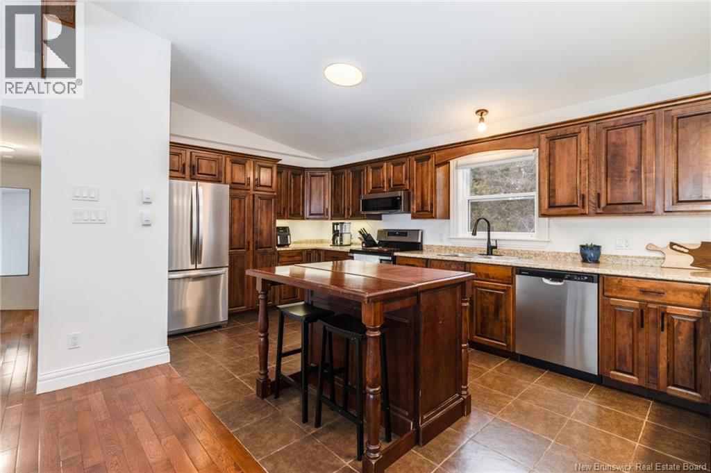 122 Parkwood Drive, Woodstock, New Brunswick  E7M 5G1 - Photo 12 - NB134182