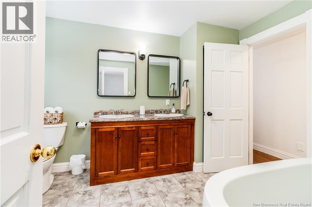 122 Parkwood Drive, Woodstock, New Brunswick  E7M 5G1 - Photo 24 - NB134182