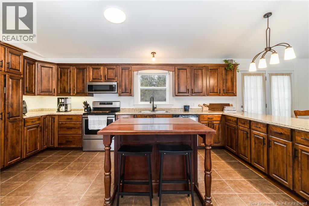 122 Parkwood Drive, Woodstock, New Brunswick  E7M 5G1 - Photo 13 - NB134182