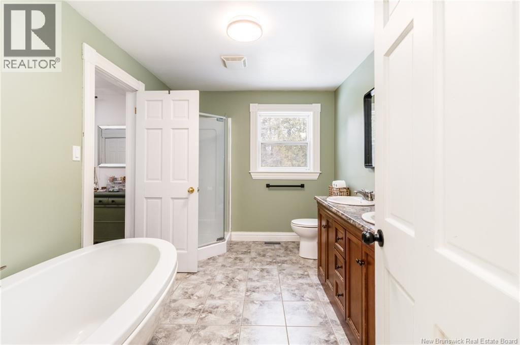 122 Parkwood Drive, Woodstock, New Brunswick  E7M 5G1 - Photo 23 - NB134182