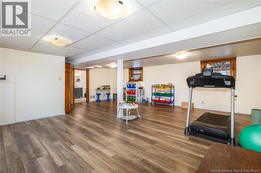 122 Parkwood Drive, Woodstock, New Brunswick  E7M 5G1 - Photo 37 - NB134182