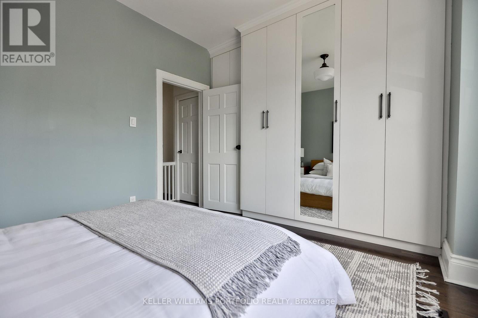64 Campbell Avenue, Toronto, Ontario  M6P 3T8 - Photo 13 - W13141676