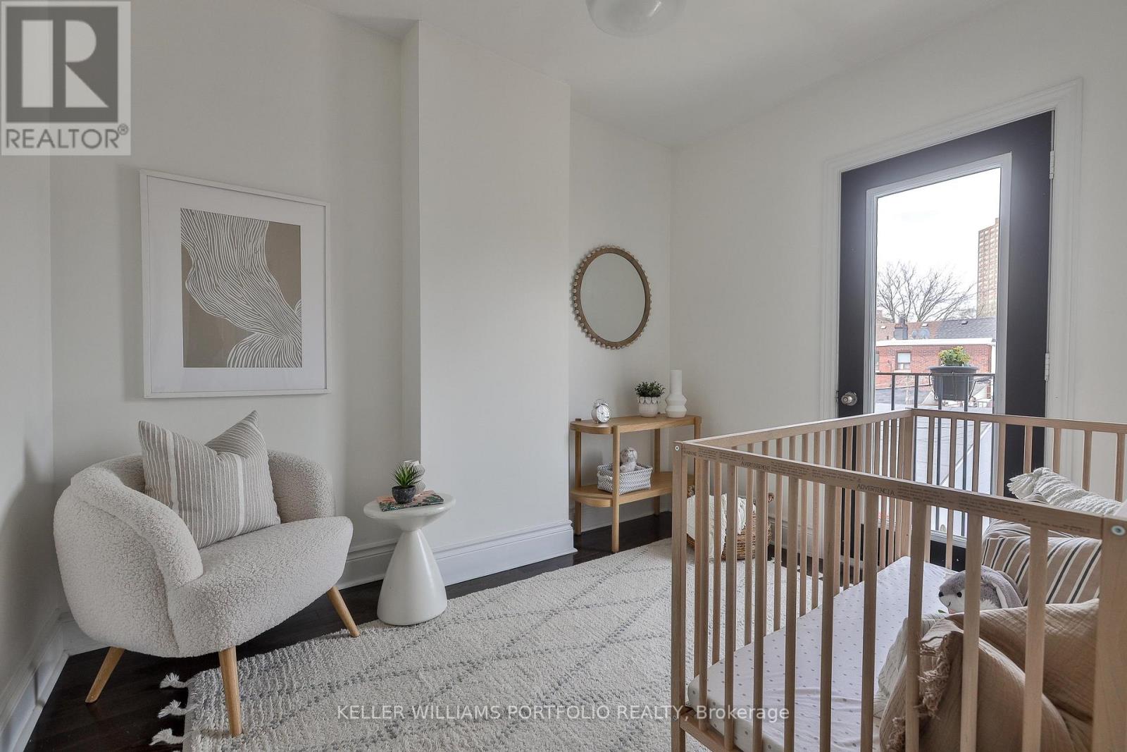64 Campbell Avenue, Toronto, Ontario  M6P 3T8 - Photo 16 - W13141676