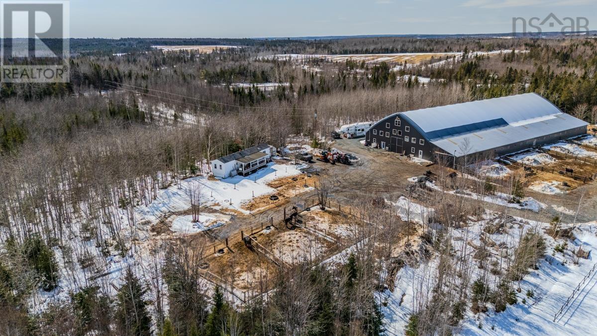 1554 Pleasant Valley Road, Pleasant Valley, Nova Scotia  B0N 1C0 - Photo 1 - 202604611