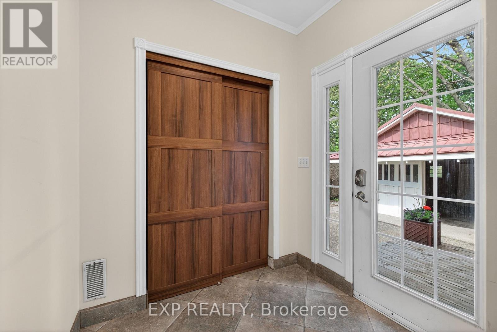 48 Stirling Avenue N, Kitchener, Ontario  N2H 3G5 - Photo 10 - X13141680
