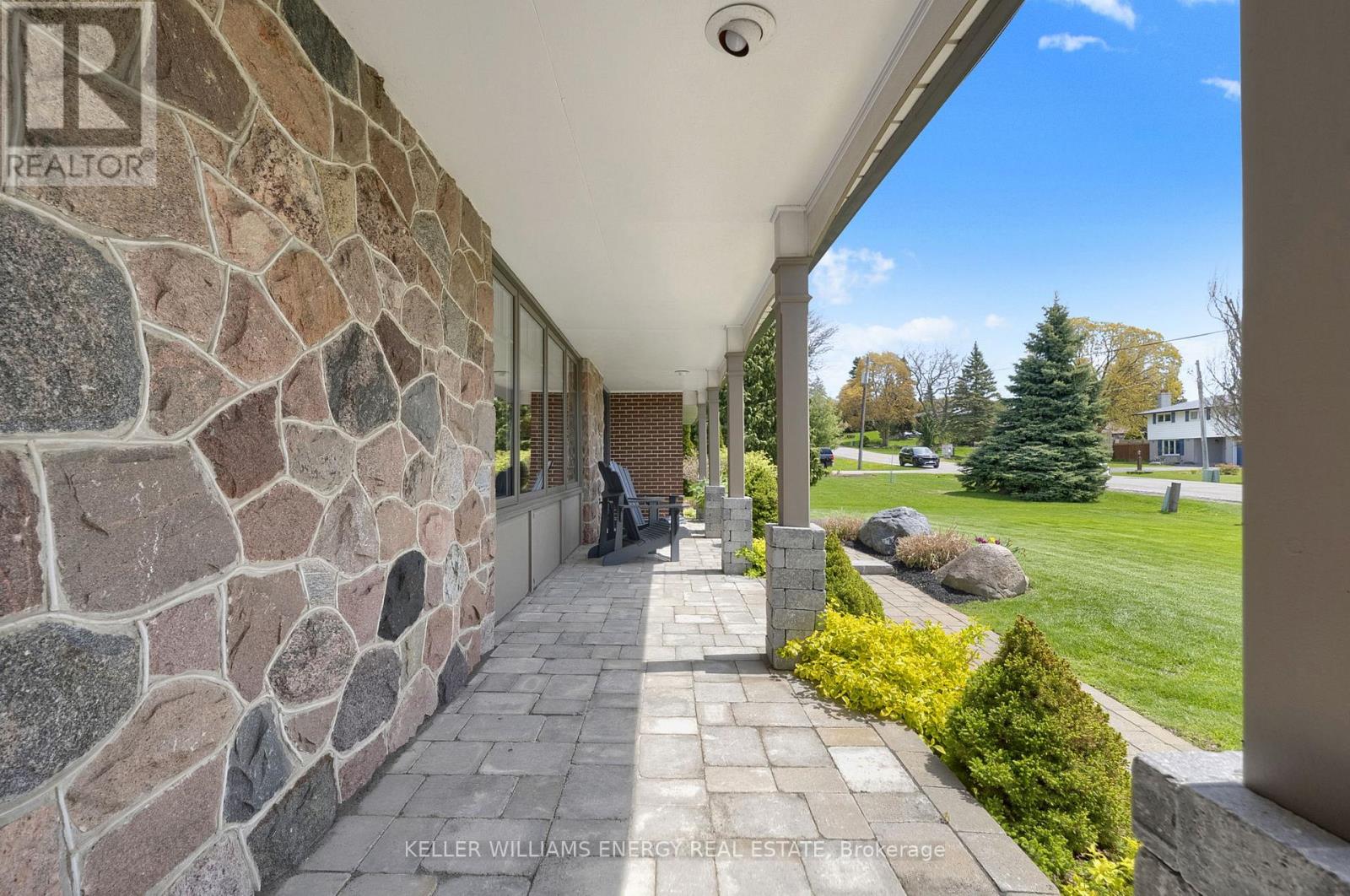 858 Swiss Heights, Oshawa, Ontario  L1K 2A9 - Photo 35 - E13141730