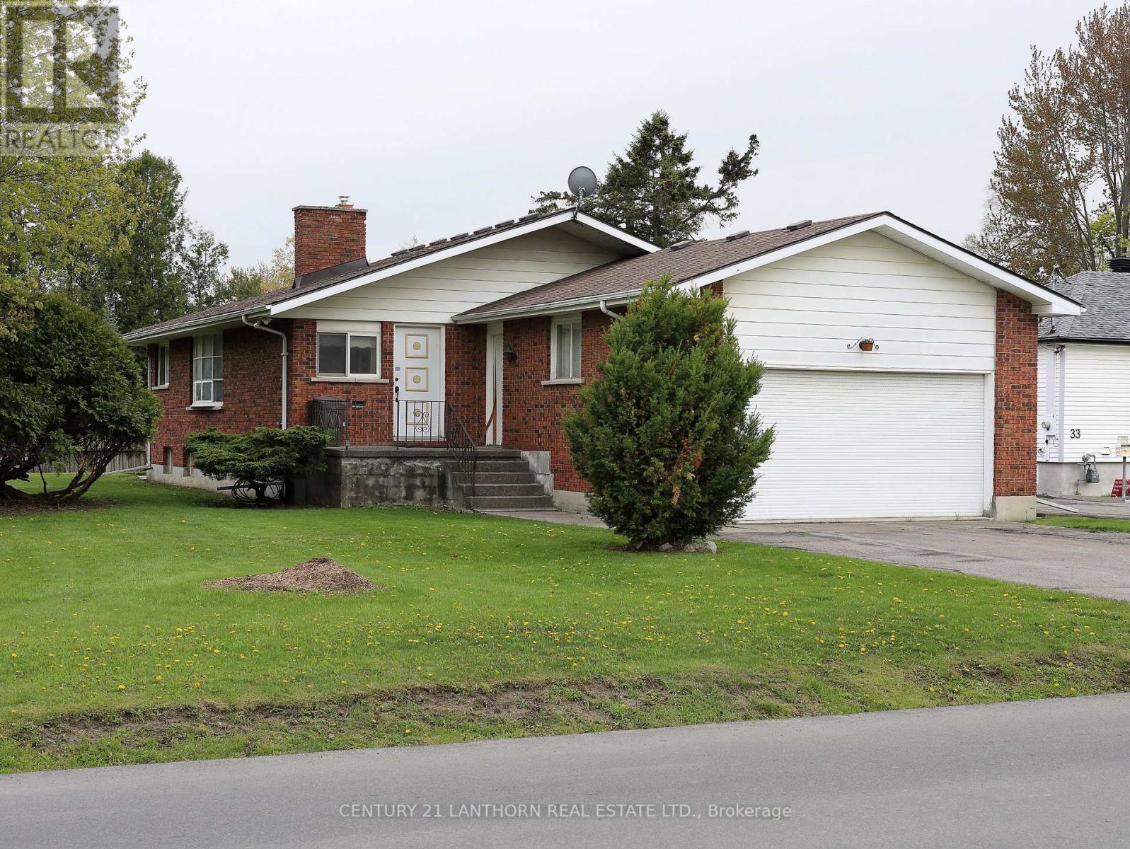 37 Maple Drive, Belleville, Ontario  K8P 2P8 - Photo 1 - X13141766