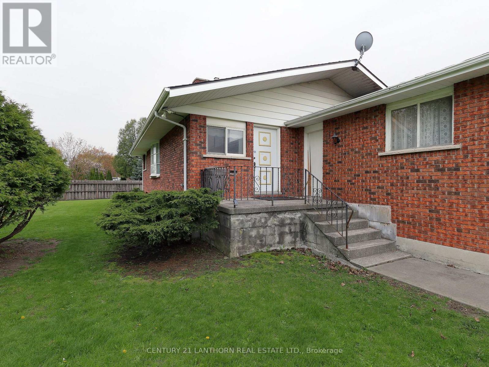 37 Maple Drive, Belleville, Ontario  K8P 2P8 - Photo 2 - X13141766