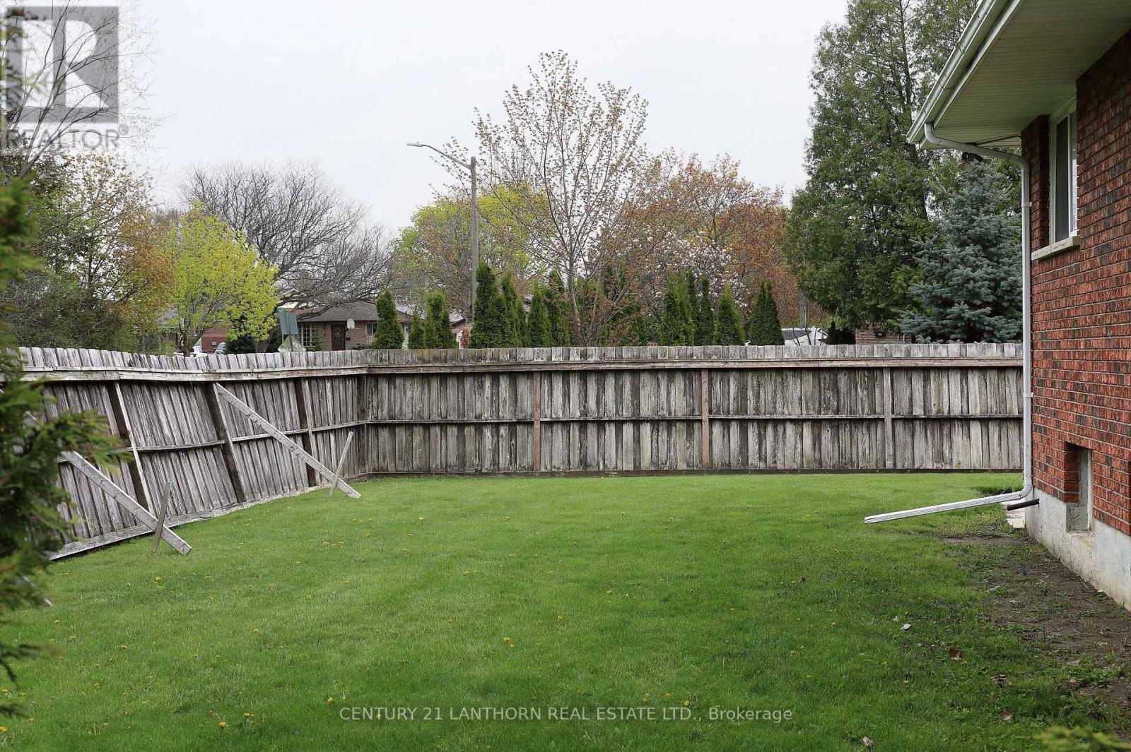 37 Maple Drive, Belleville, Ontario  K8P 2P8 - Photo 4 - X13141766