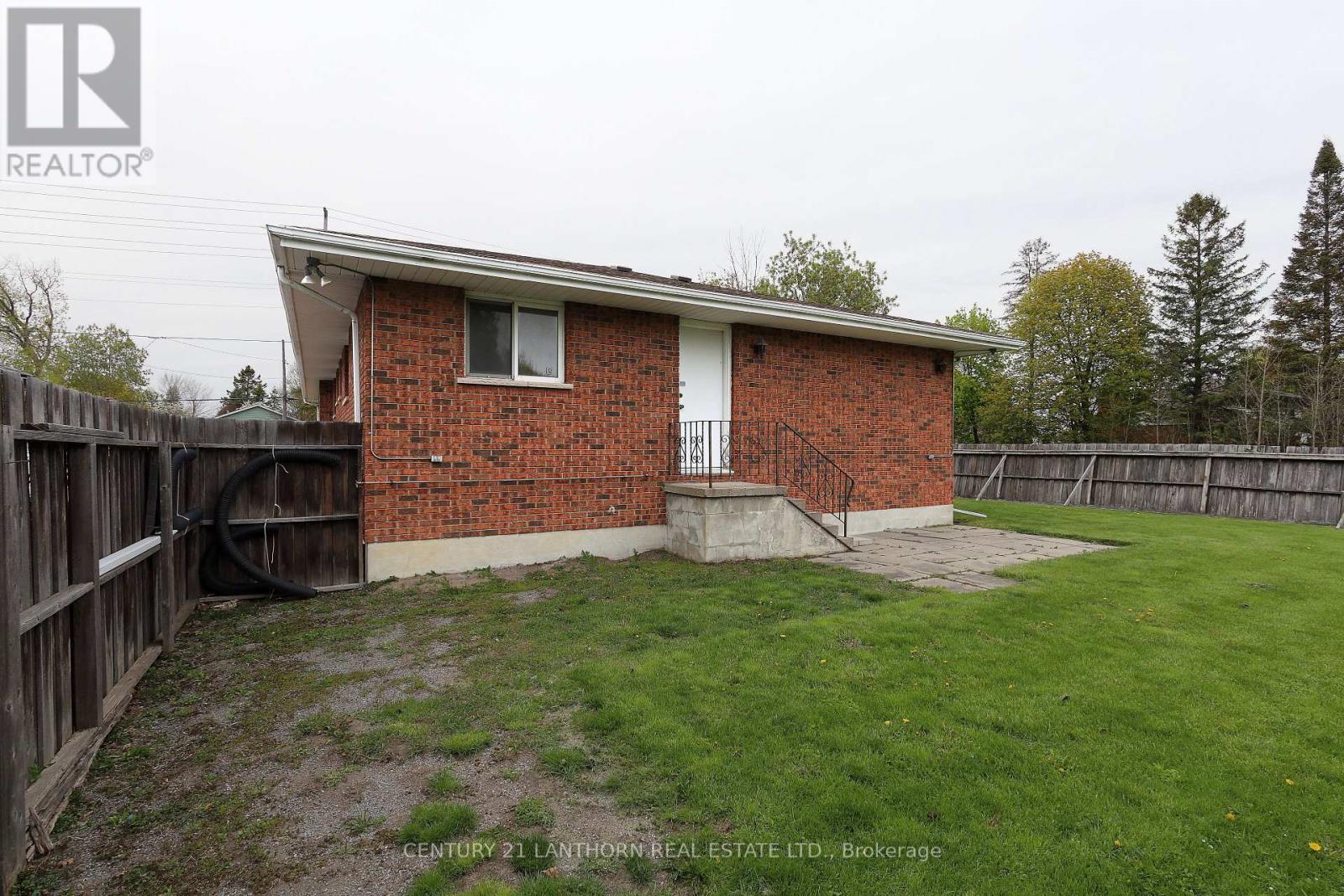 37 Maple Drive, Belleville, Ontario  K8P 2P8 - Photo 5 - X13141766