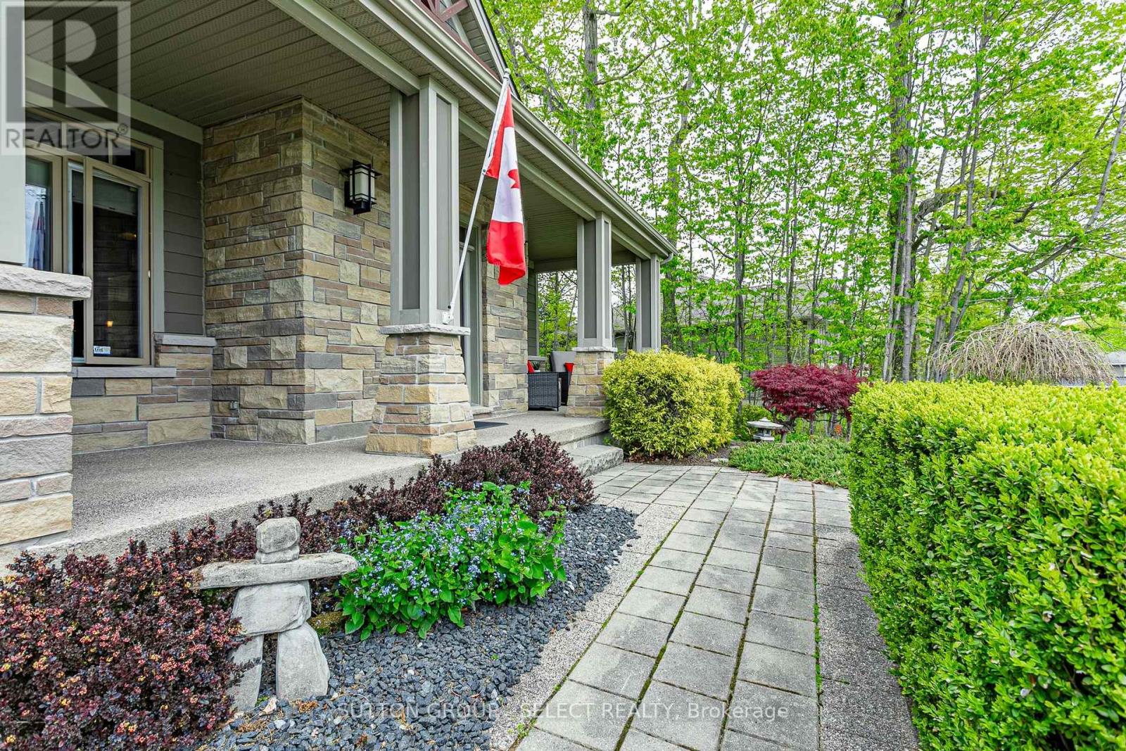 4 Hayter Drive, Lambton Shores (Grand Bend), Ontario  N0M 1T0 - Photo 3 - X13141740