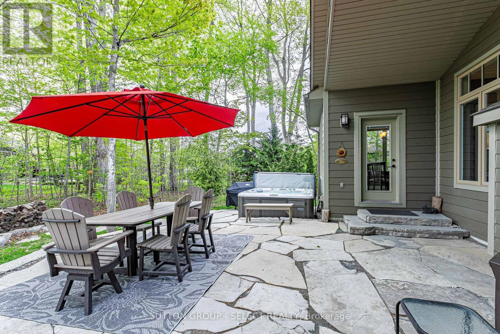 4 Hayter Drive, Lambton Shores (Grand Bend), Ontario  N0M 1T0 - Photo 38 - X13141740