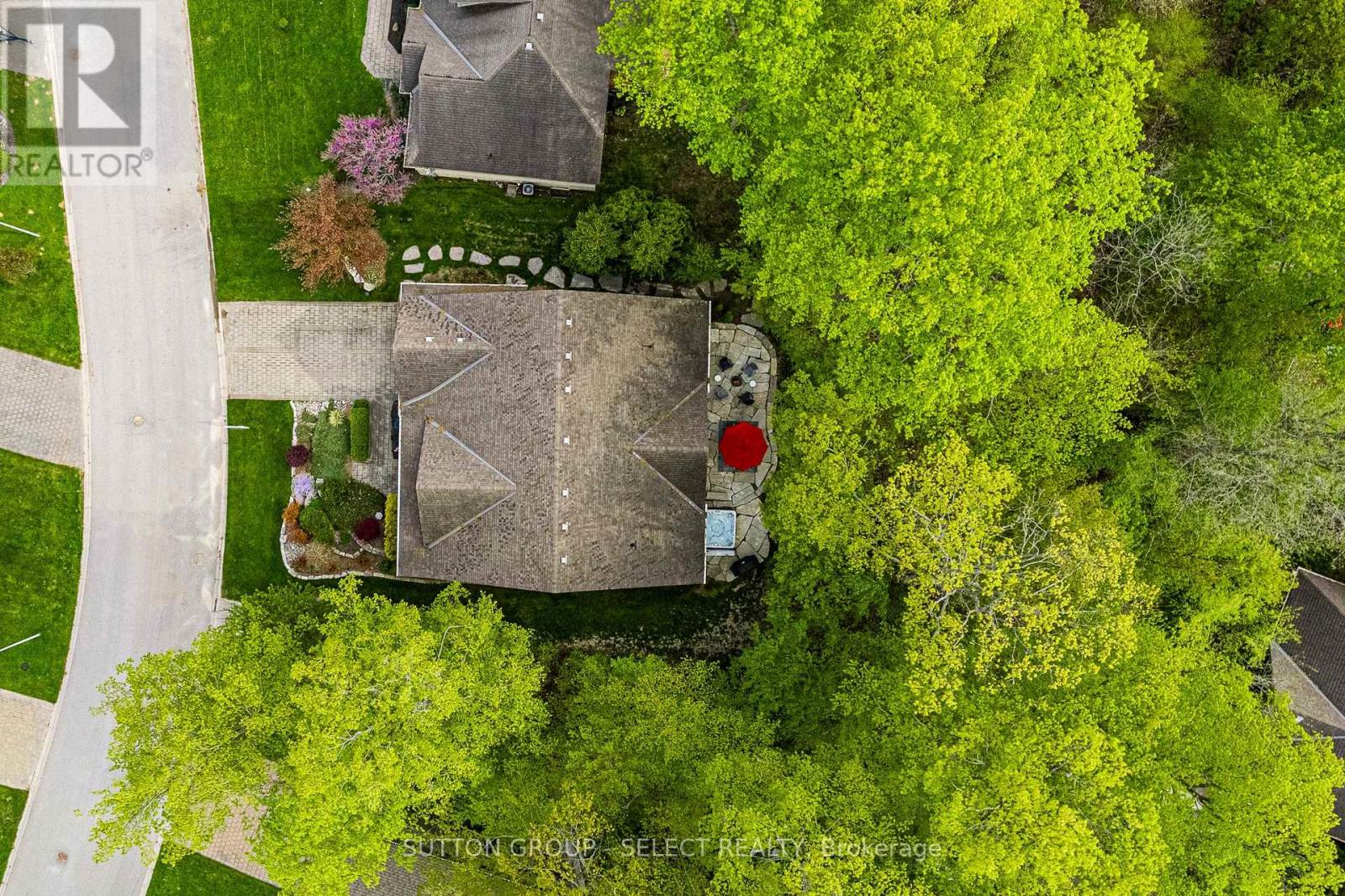 4 Hayter Drive, Lambton Shores (Grand Bend), Ontario  N0M 1T0 - Photo 4 - X13141740