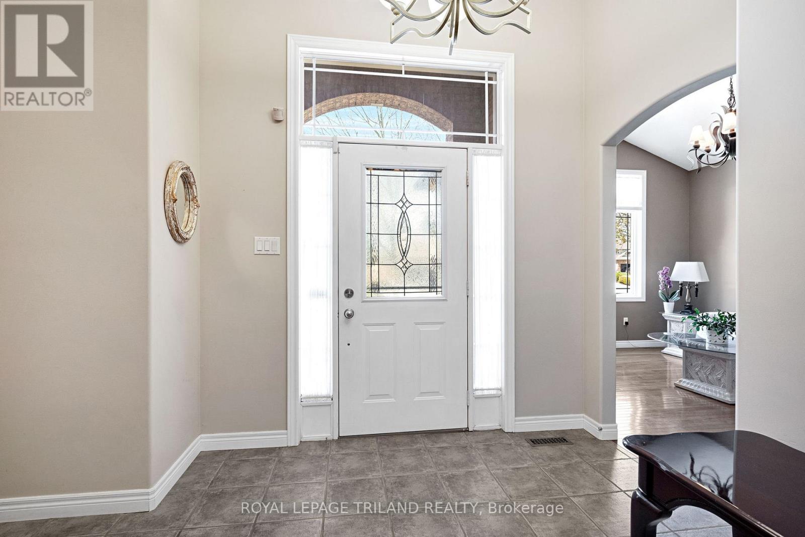 998 Gabor Street, London South, Ontario  N6K 4V5 - Photo 4 - X13141752
