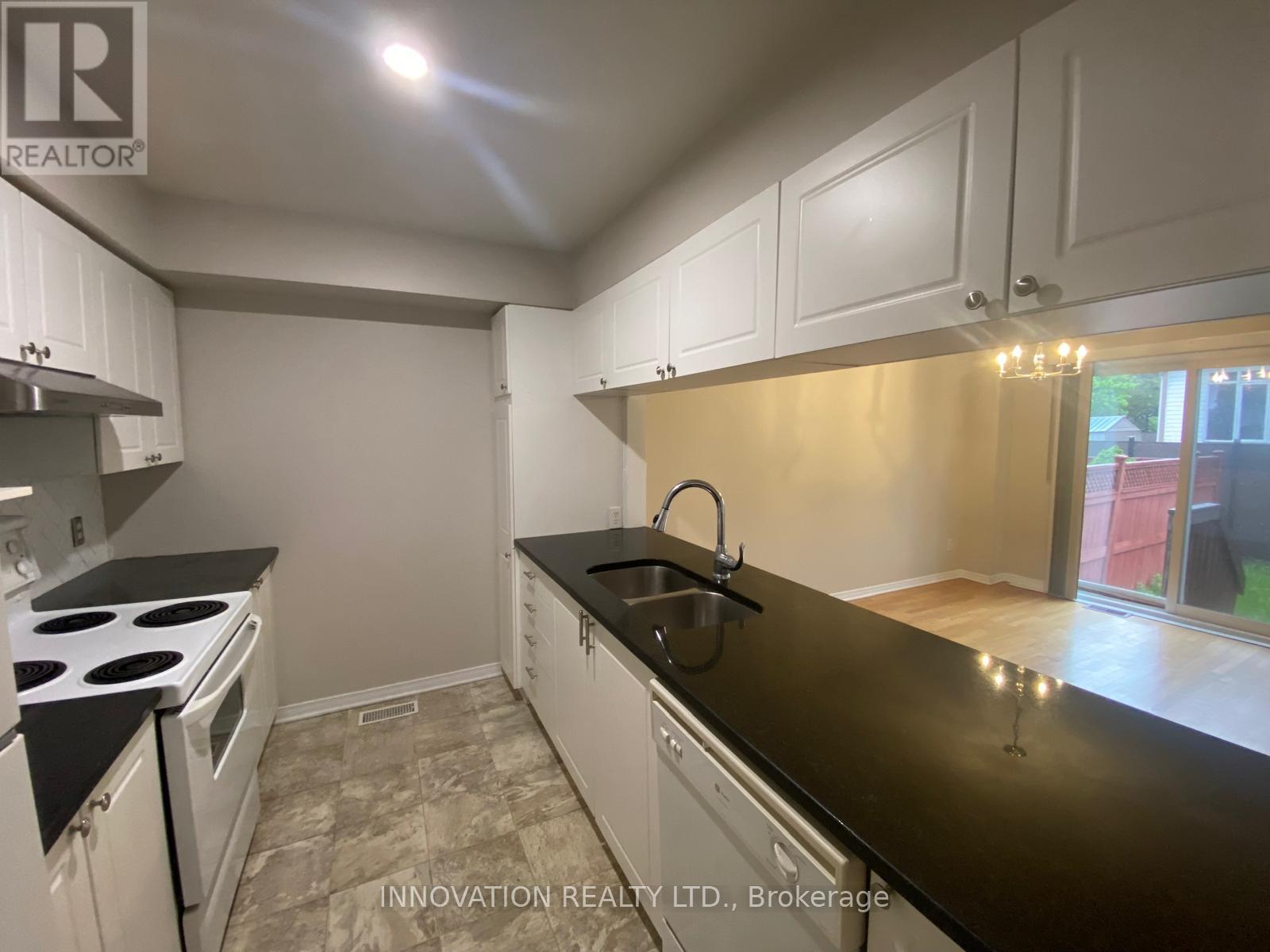 17 Santa Cruz Private, Ottawa, Ontario  K1G 6M5 - Photo 6 - X13141742