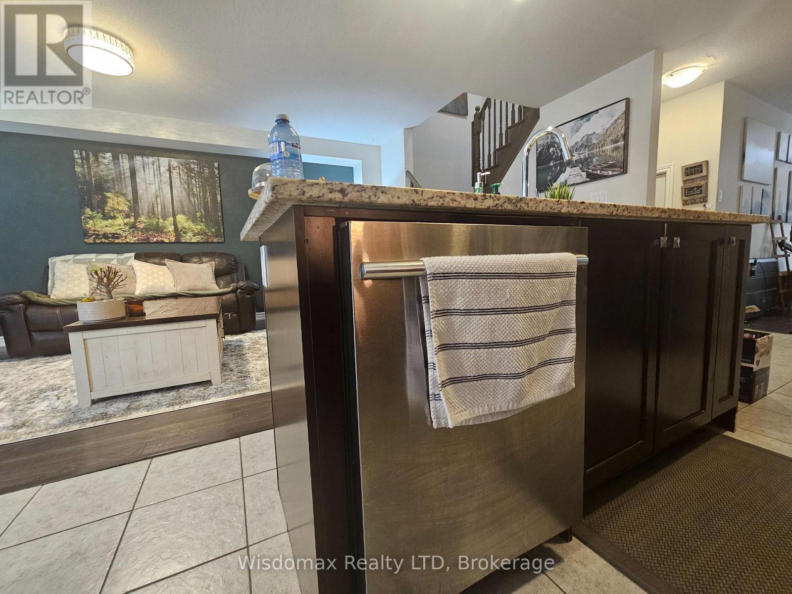 7767 White Pine Crescent, Niagara Falls, Ontario  L2H 3R4 - Photo 9 - X13141760