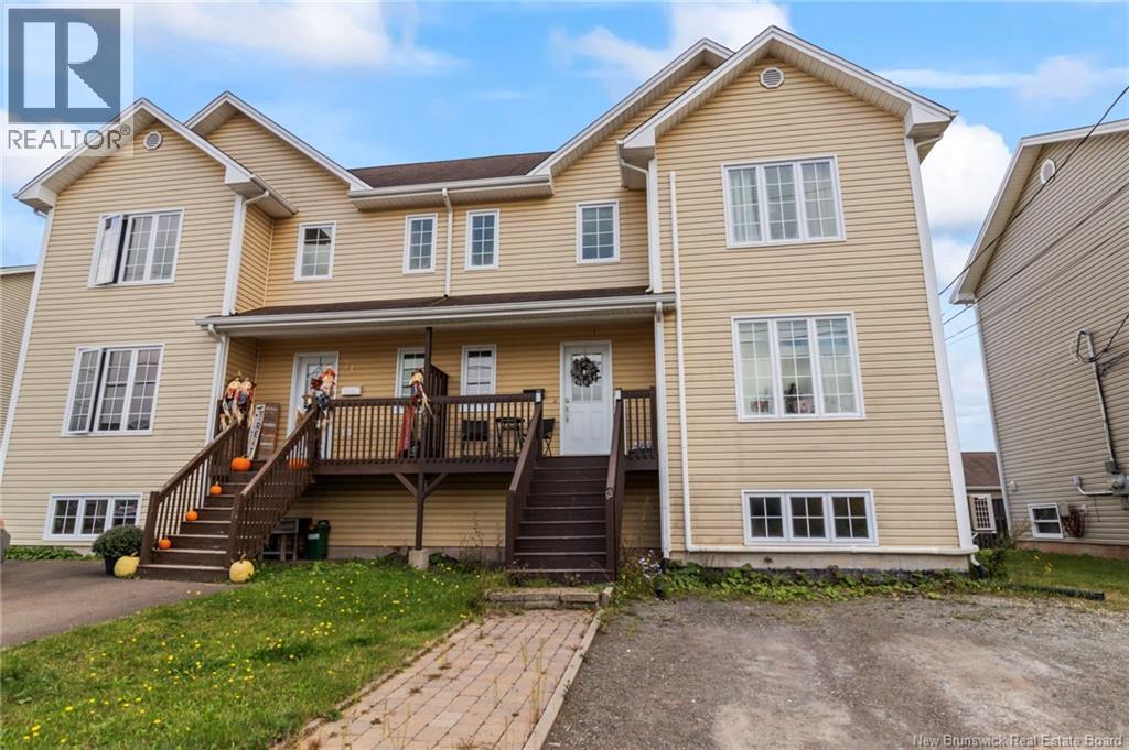 69 Blanchard, Dieppe, New Brunswick  E1A 0R8 - Photo 1 - NB139710