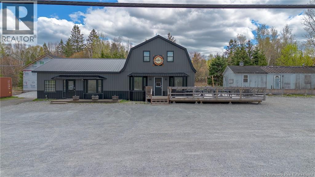 370 Main Street, Hampton, New Brunswick  E5N 6C1 - Photo 2 - NB139703